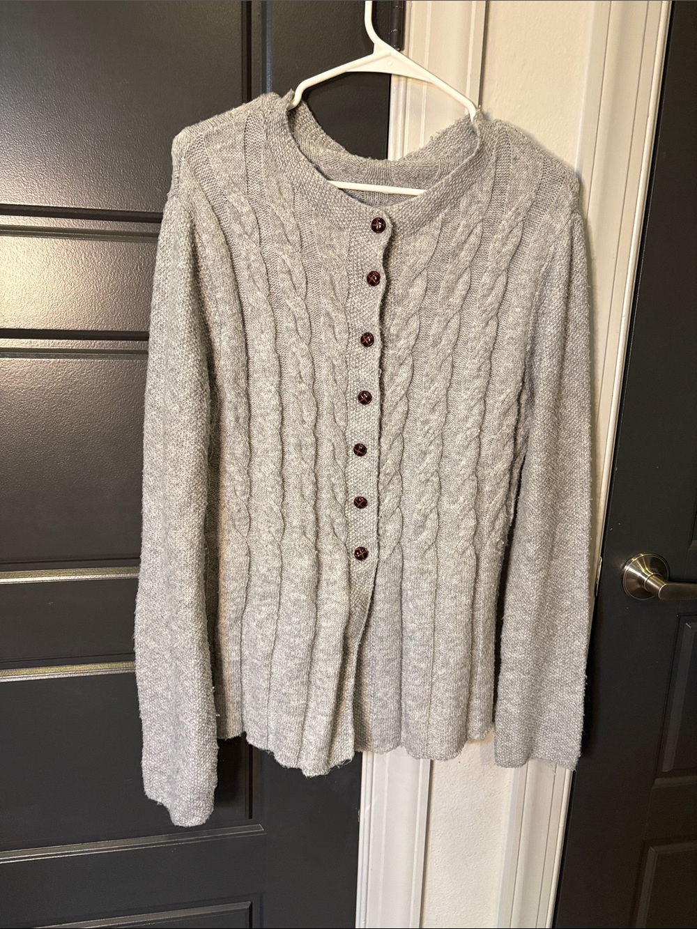 Women's Cable-Knit Button Front Cardigan - Light Gray